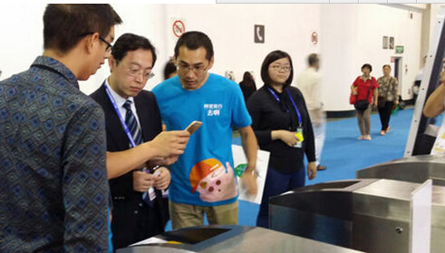 智慧閘機掃碼檢票